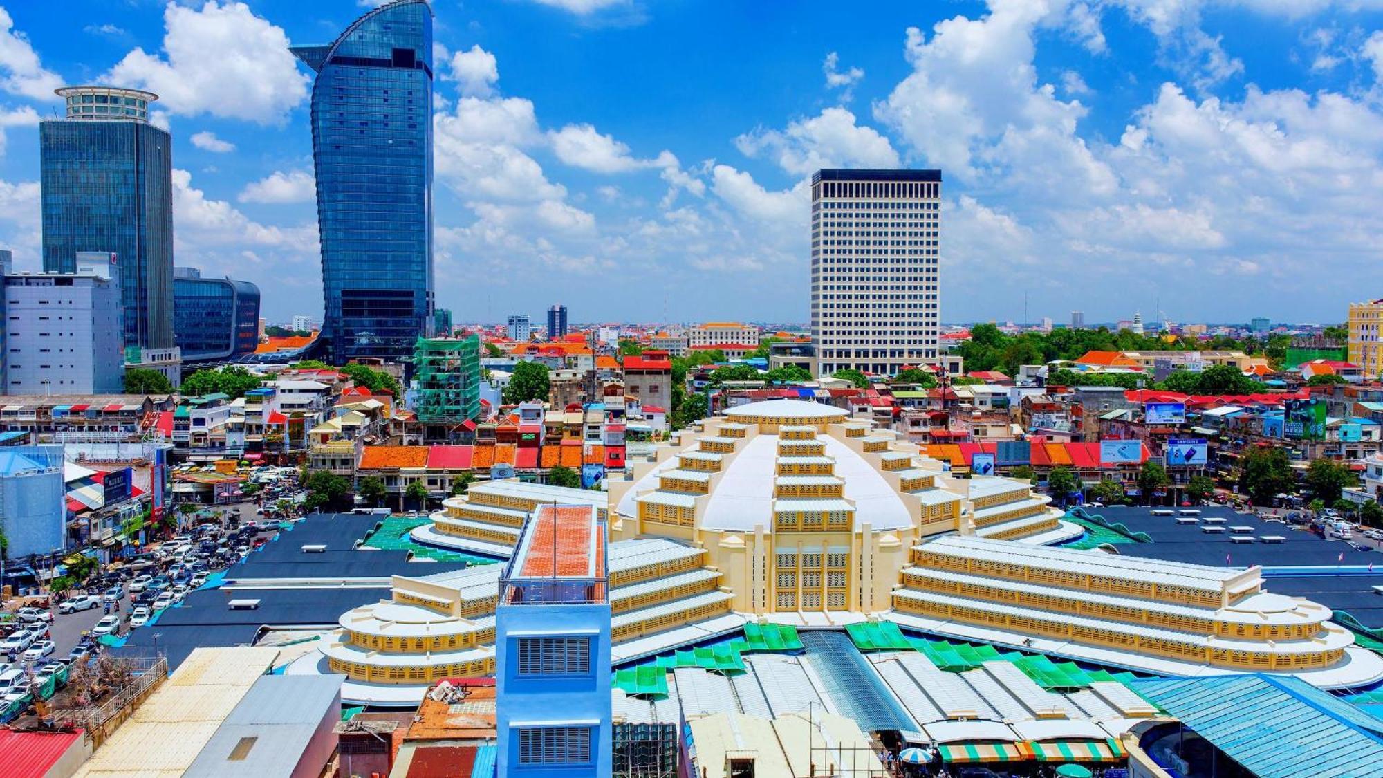 Phuminh Hotel Riverside Phnom Penh Exterior photo
